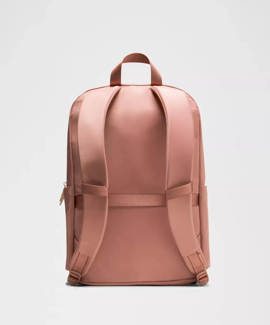Everywhere Backpack 22L  1235
