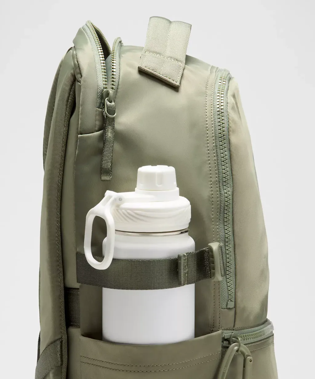 New Crew Backpack 22L  2