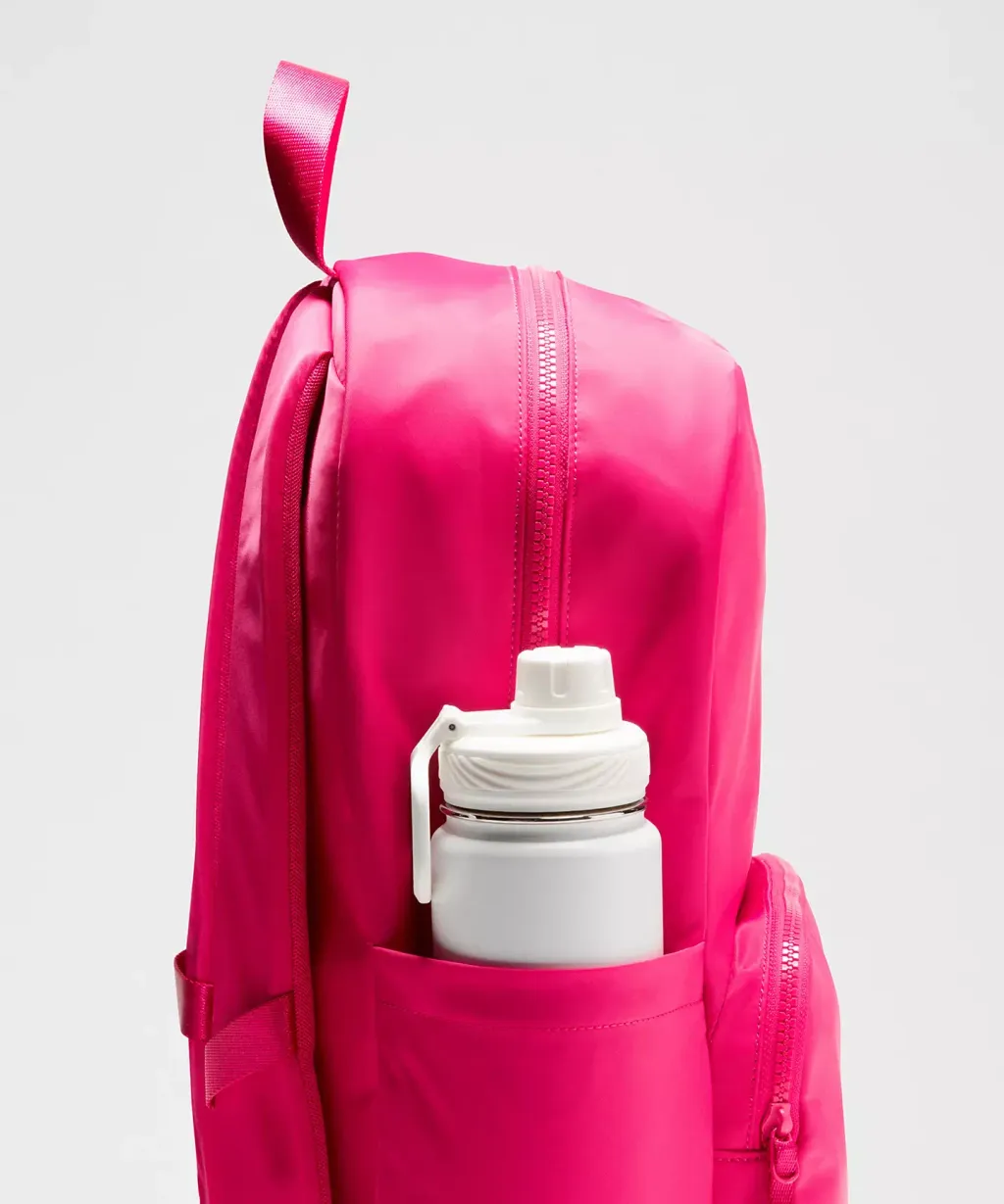 Everywhere Backpack 22L lululemon 2 4