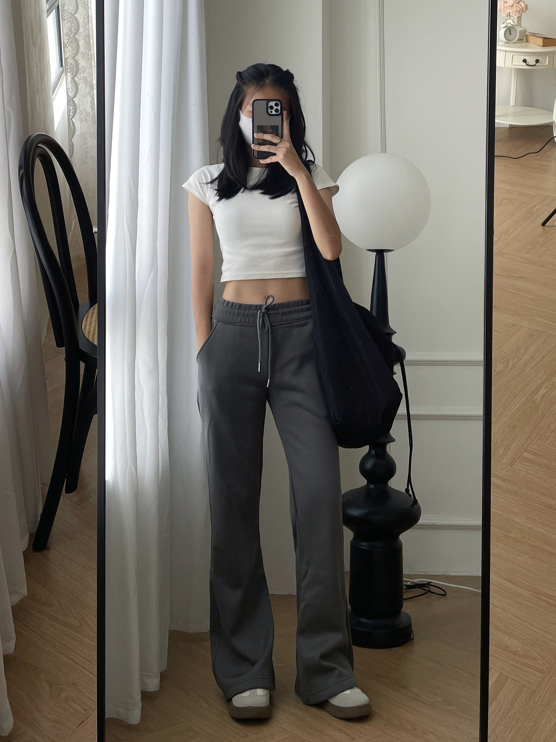 LuLu Grey Flare Sweatpants 瑜伽微喇休闲裤– Fee De's Closet