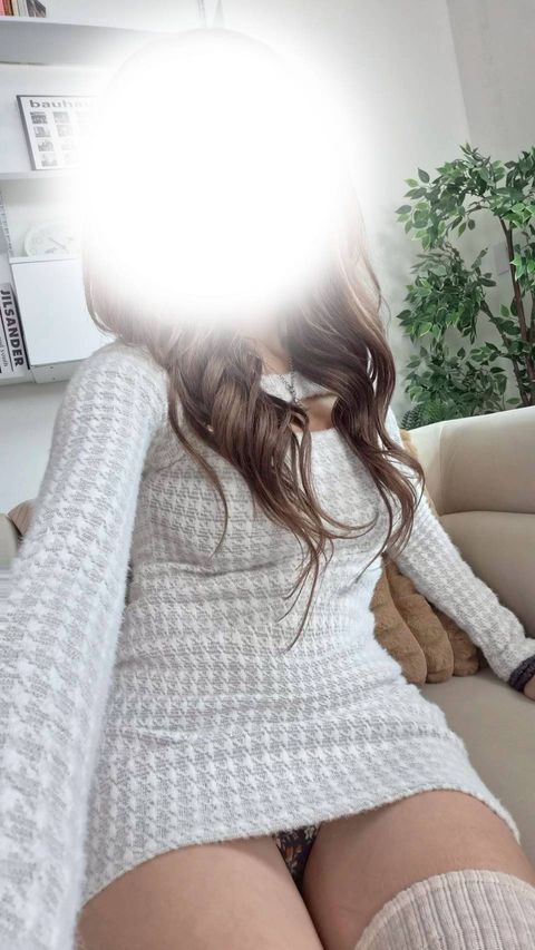 A11.坐在咖啡廳等候的碎花內褲101