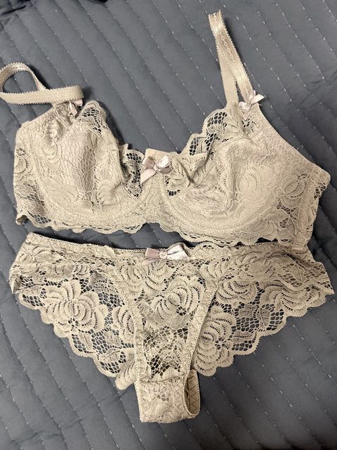 C6.灰蕾絲成套