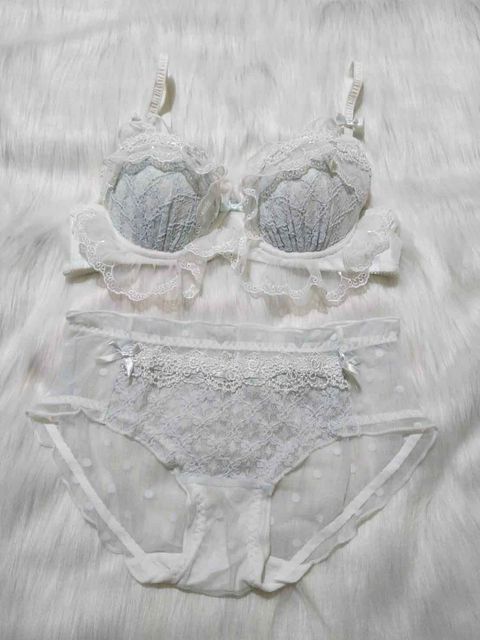C2.【1100$】森森 蕾絲灰色套裝
