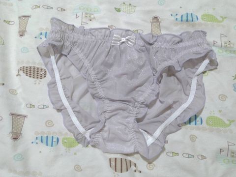 +原味千奈+ 【森森】灰色閃閃內褲（附穿照）