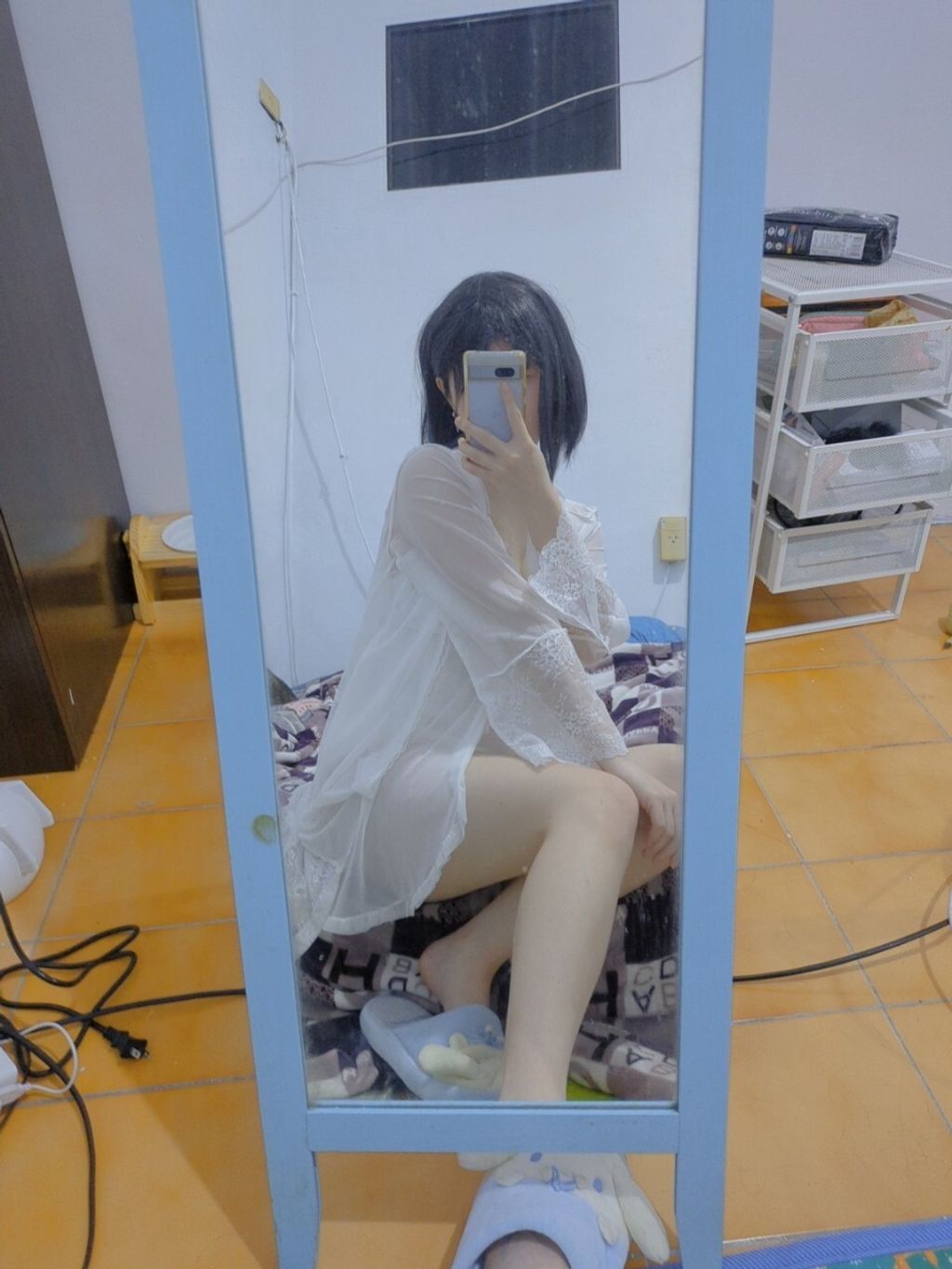 LINE_ALBUM_B款白色蕾絲內褲+穿照三張_240220_4