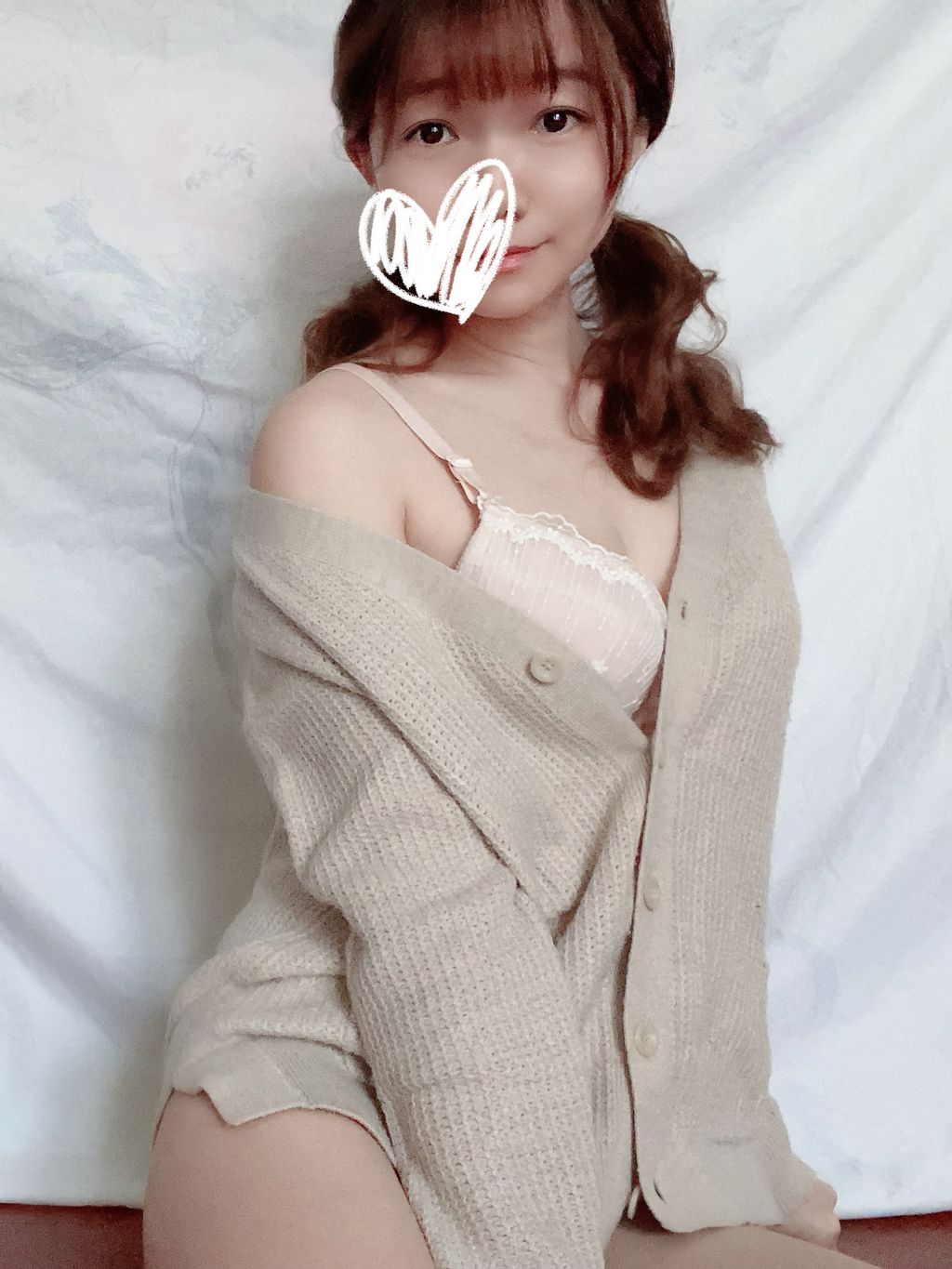 79A9377F-86E2-41E9-B195-E62BE5CCDC95