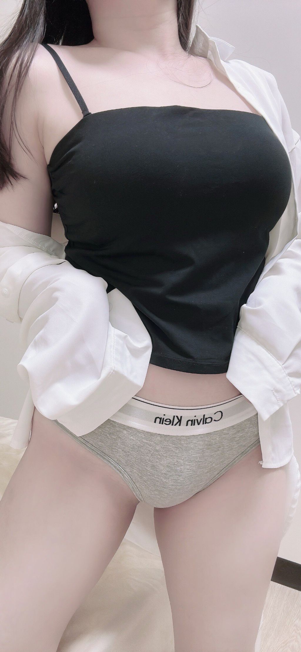 LINE_ALBUM_灰色CK含穿照_240606_2