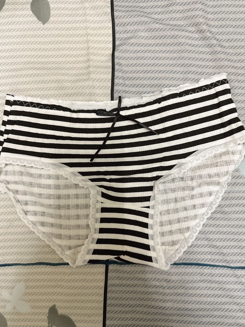 LINE_ALBUM_黑白條紋_240919_4