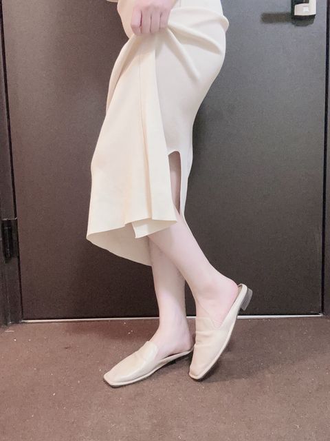 LINE_ALBUM_溫柔杏色穆勒鞋800_241005_2