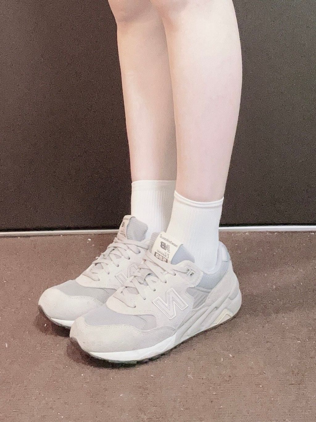 LINE_ALBUM_品牌運動鞋1200_241005_3