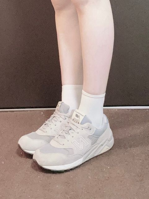 LINE_ALBUM_品牌運動鞋1200_241005_3