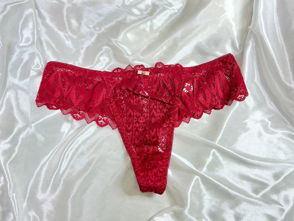 LINE_ALBUM_可先上架的內褲區 贈穿照_241023_4