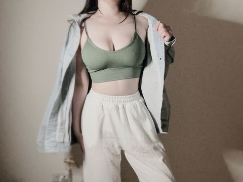 LINE_ALBUM_800綠色小可愛贈穿照2+小短片_241225_1