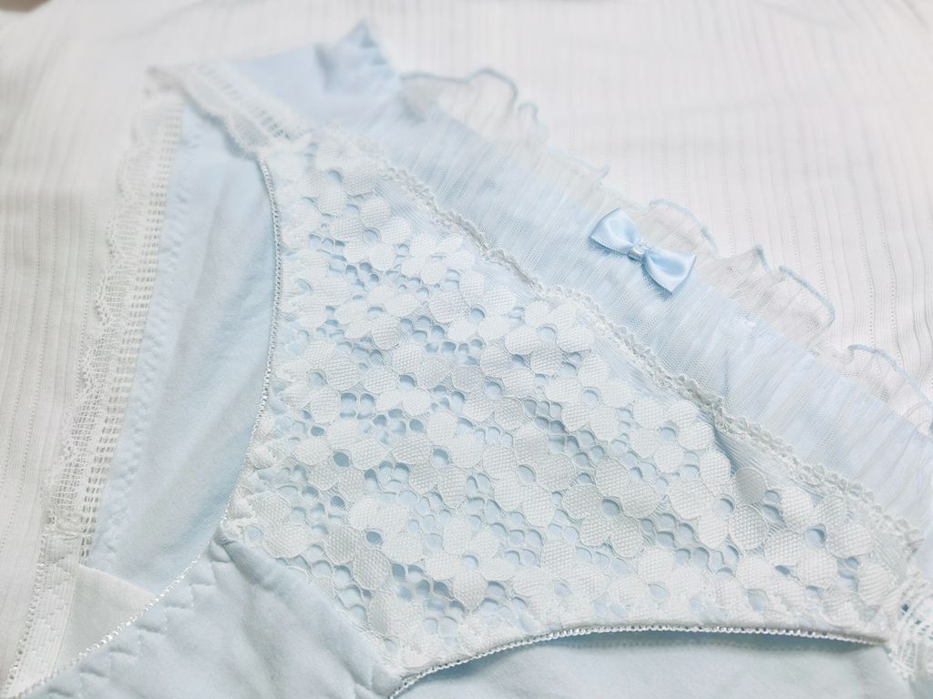 LINE_ALBUM_（日系蕾絲棉底700穿照2）奶黃花邊淡綠公主蕾絲淡藍小花粉紫夢幻_250127_2