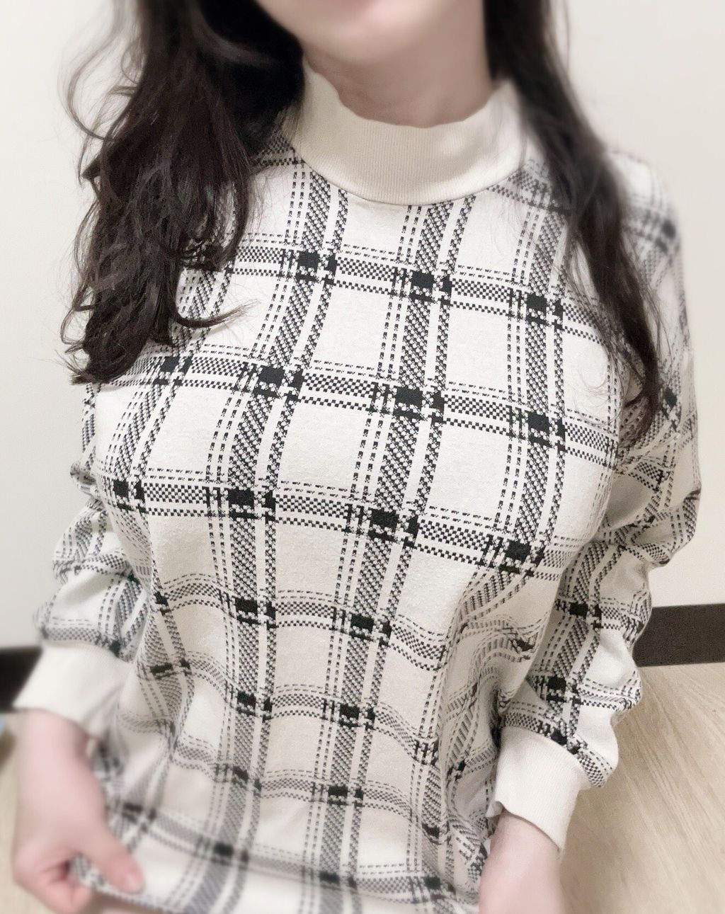 LINE_ALBUM_白雪紡襯500格紋長袖600奶茶針織連身裙800牛仔長褲多件（款式稍微不同）650_250127_1