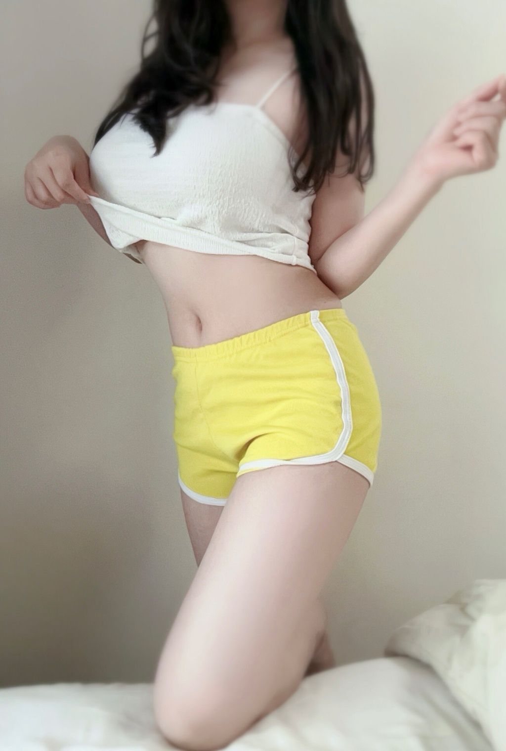 LINE_ALBUM_（穿照2）居家短褲-黃600居家短褲-白600藍色上衣600_250519_2