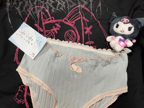 LINE_ALBUM_全新內褲✨_251027_1