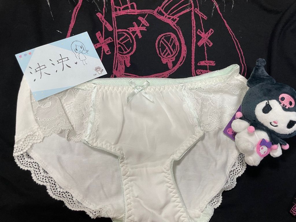LINE_ALBUM_全新內褲✨_251027_2