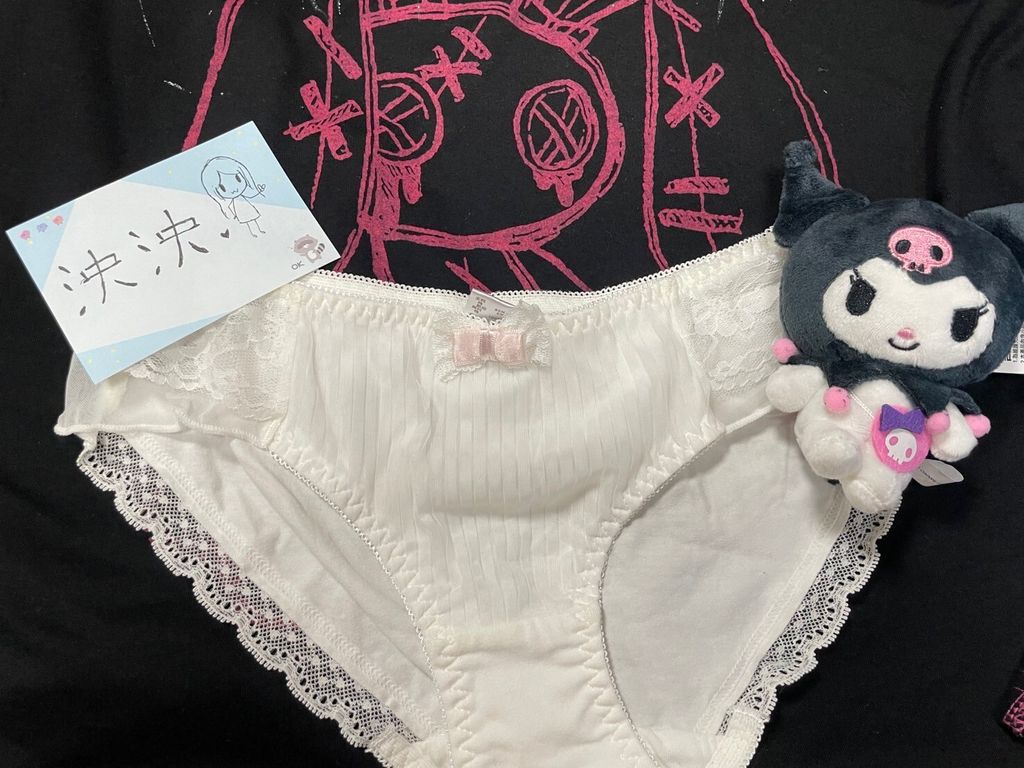 LINE_ALBUM_全新內褲✨_251027_3