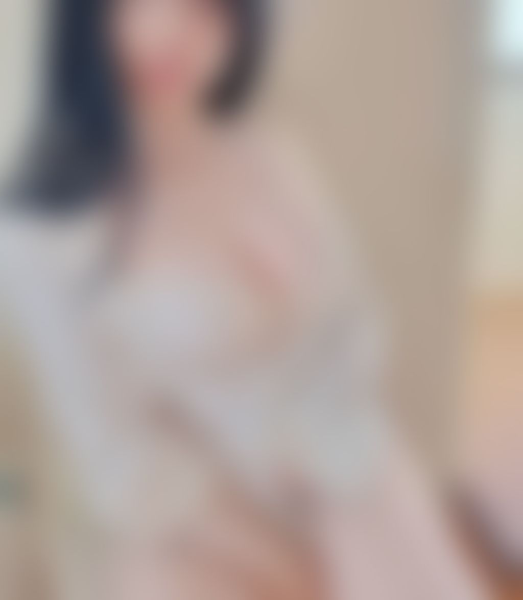 售C8.嫩紫蕾絲成套