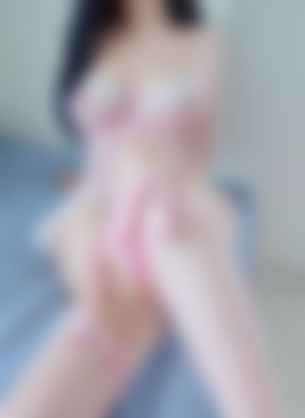 售E2.粉紅透膚蕾絲睡衣+丁字褲+吊帶襪