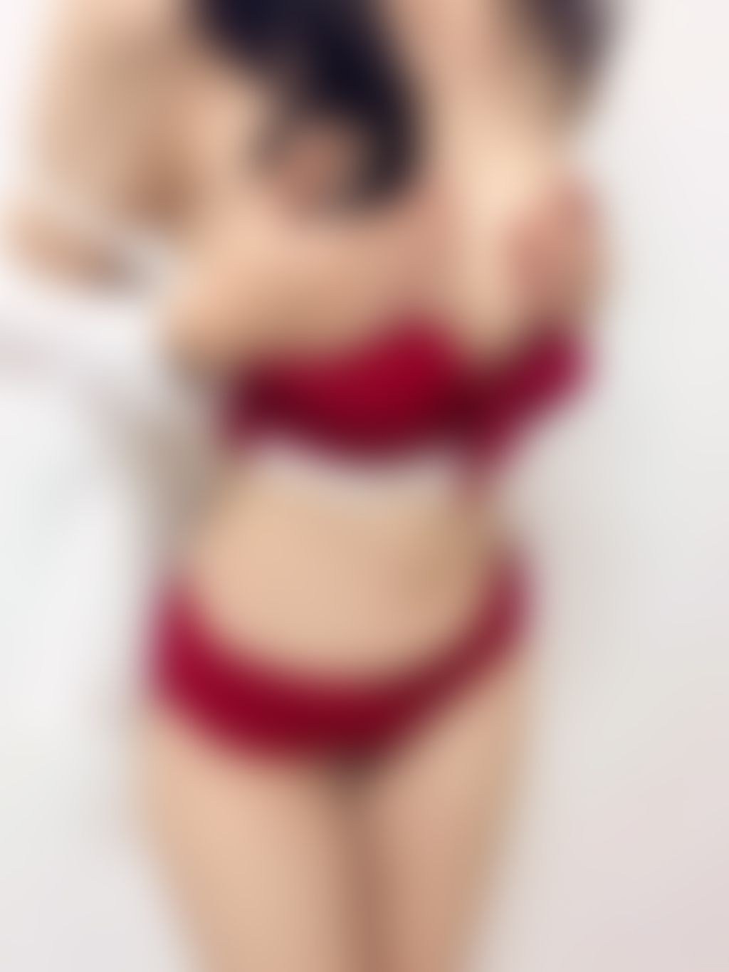 售C3.紅色條紋蕾絲成套