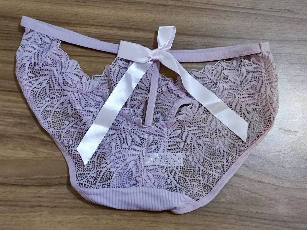 LINE_ALBUM_蕾絲簍空蝴蝶結_251109_2