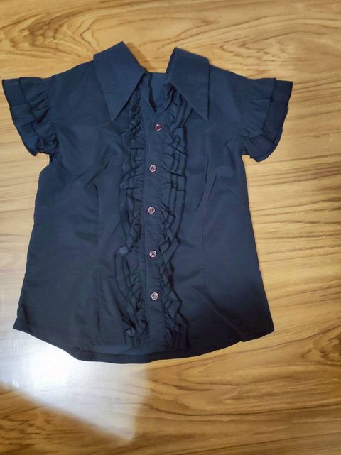 LINE_ALBUM_黑色襯衫和灰色半裙 可拆售_251110_1