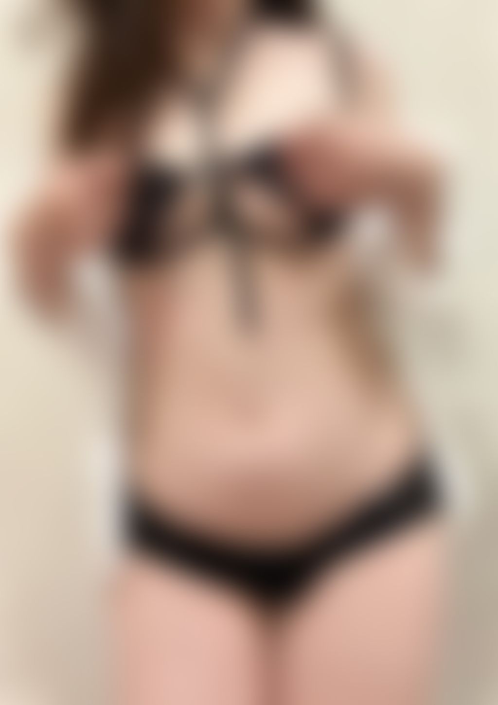 C2.黑色薄紗蕾絲拉繩成套