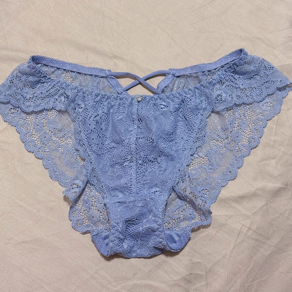 LINE_ALBUM_內褲 穿照2-紫黑蕾絲700粉藍薄紗丁字褲750藍白玫瑰700莫蘭迪藍蕾絲700_251112_2