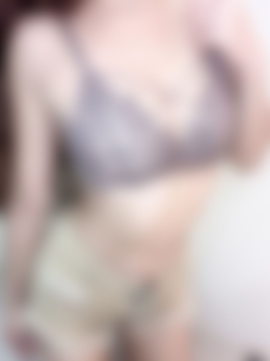 B8.灰色繫繩花紋內衣