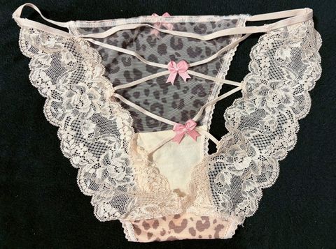 LINE_ALBUM_蕾絲豹紋內褲粉 550 贈穿照4張_260210_1