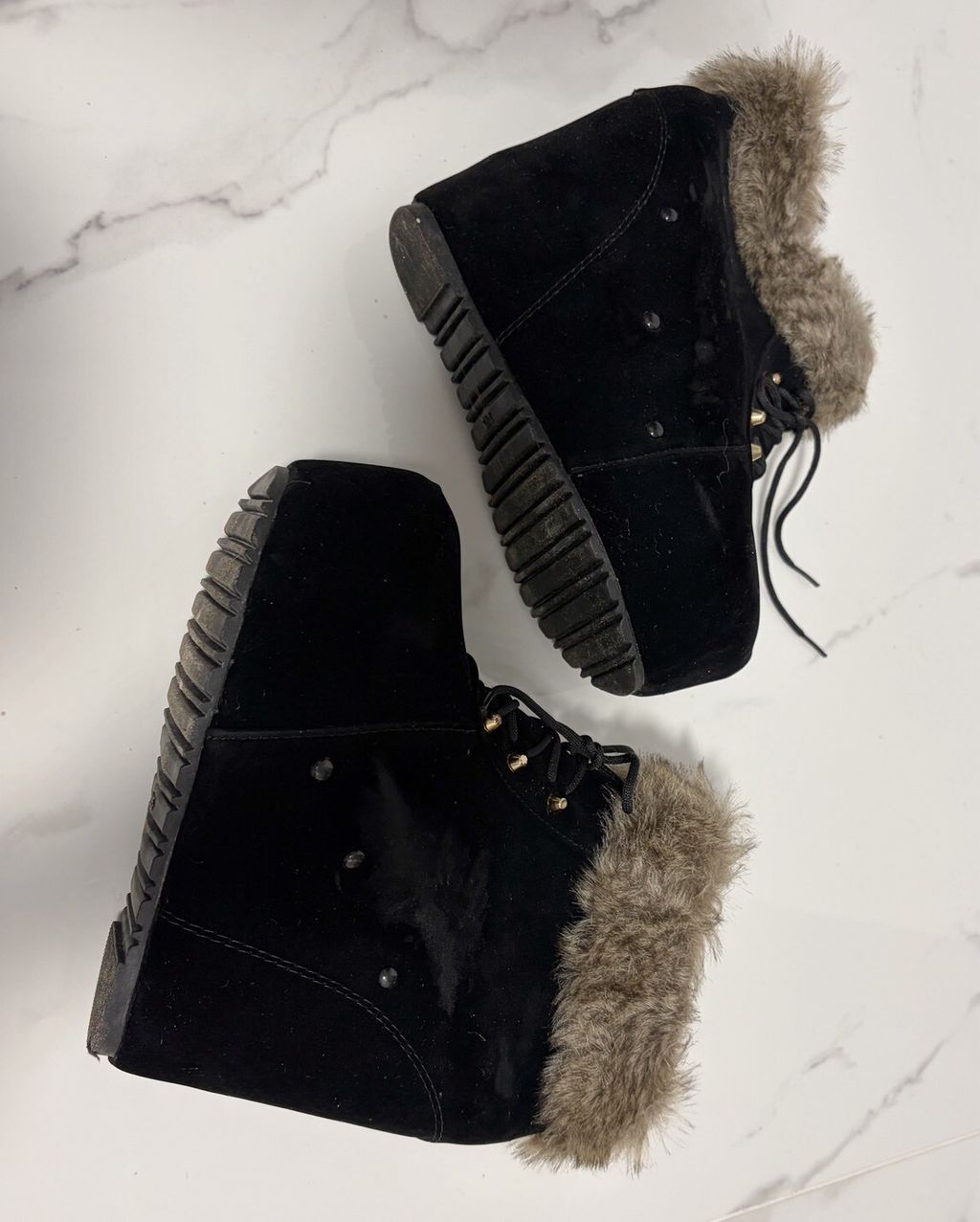 LINE_ALBUM_厚底毛毛踝靴 600 贈穿照4張_260217_2