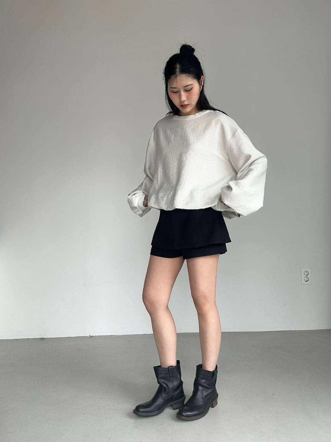 LINE_ALBUM_Clothink-2026-0321-1_260321_56