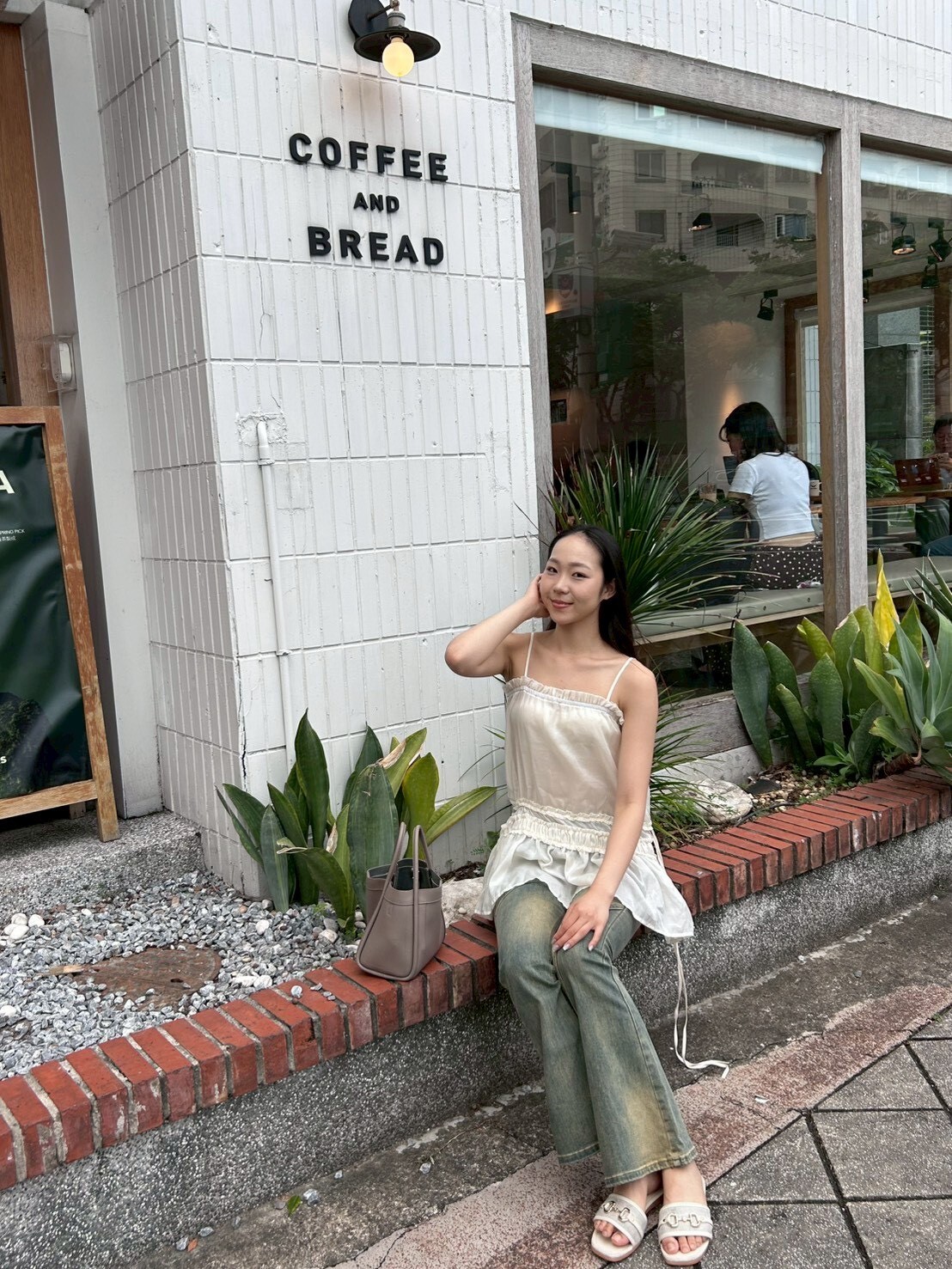 LINE_ALBUM_康小姐_260612_6