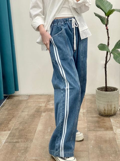 E05C2DE9-AEE8-4B44-852A-10643BDF2749