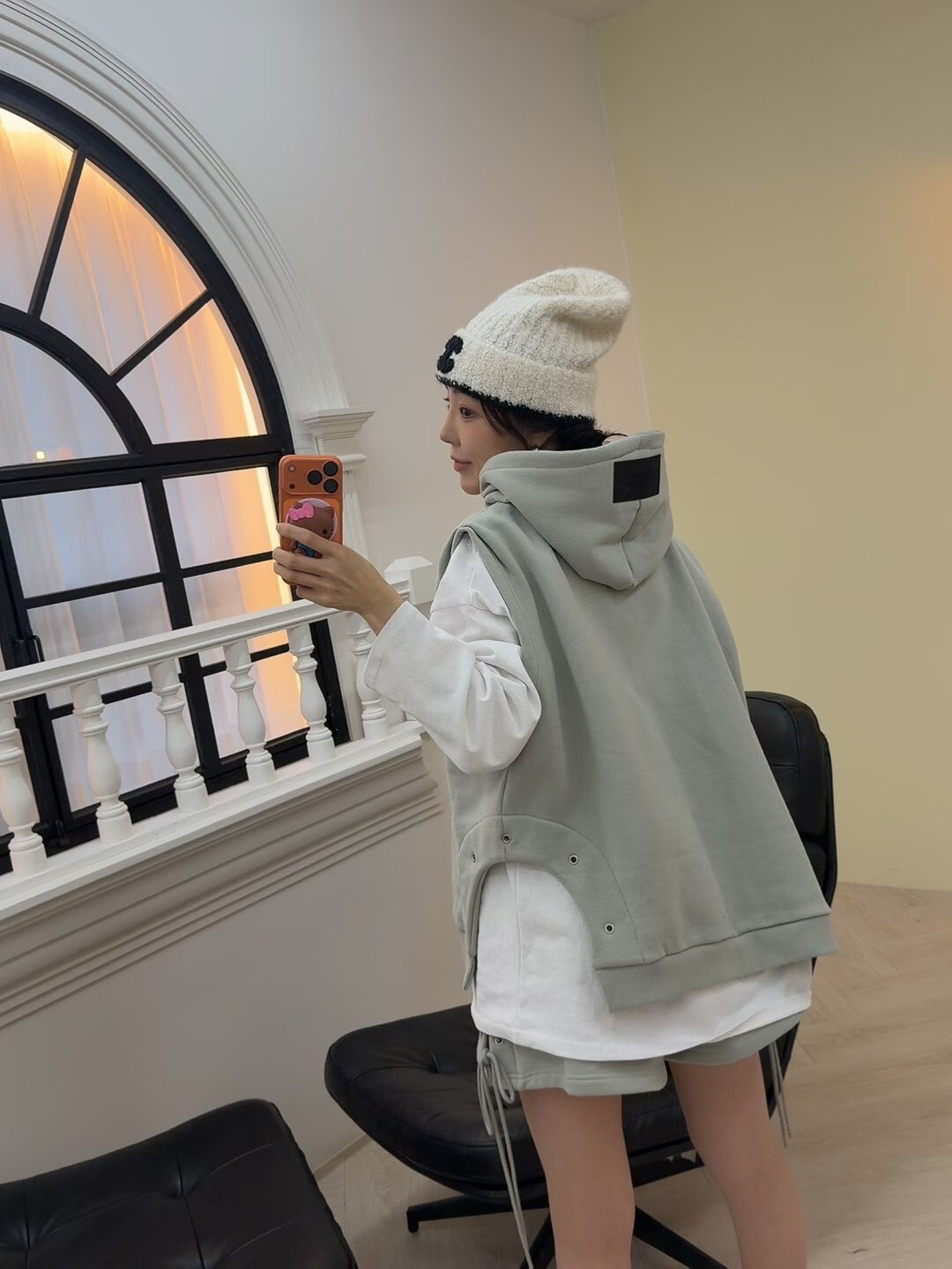 LINE_ALBUM_PALETTE側排釦連帽背心-$1380_260213_1