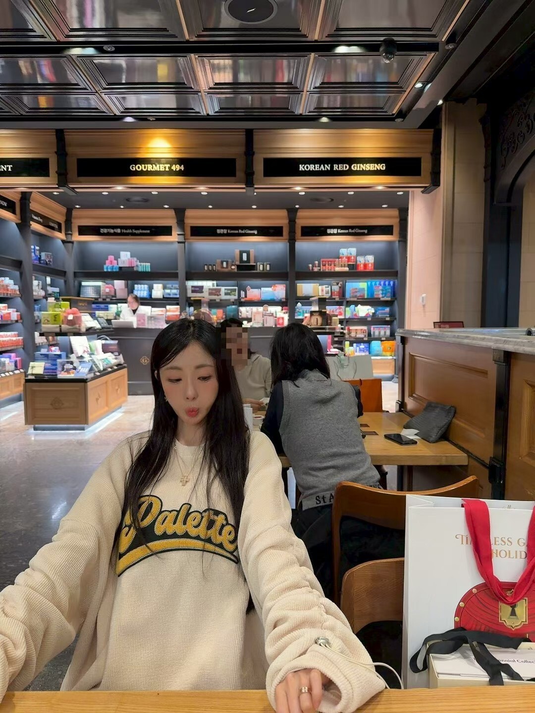 LINE_ALBUM_Palette-上衣-1_260213_5