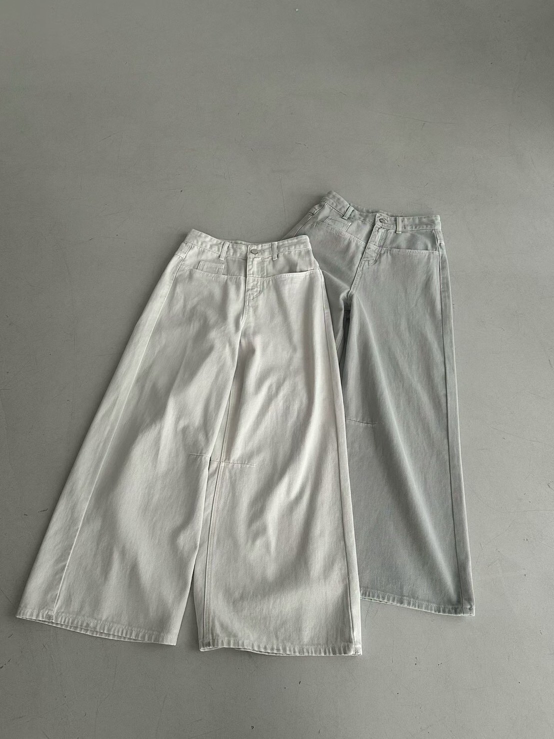 LINE_ALBUM_Clothing-2026-0111_260227_2