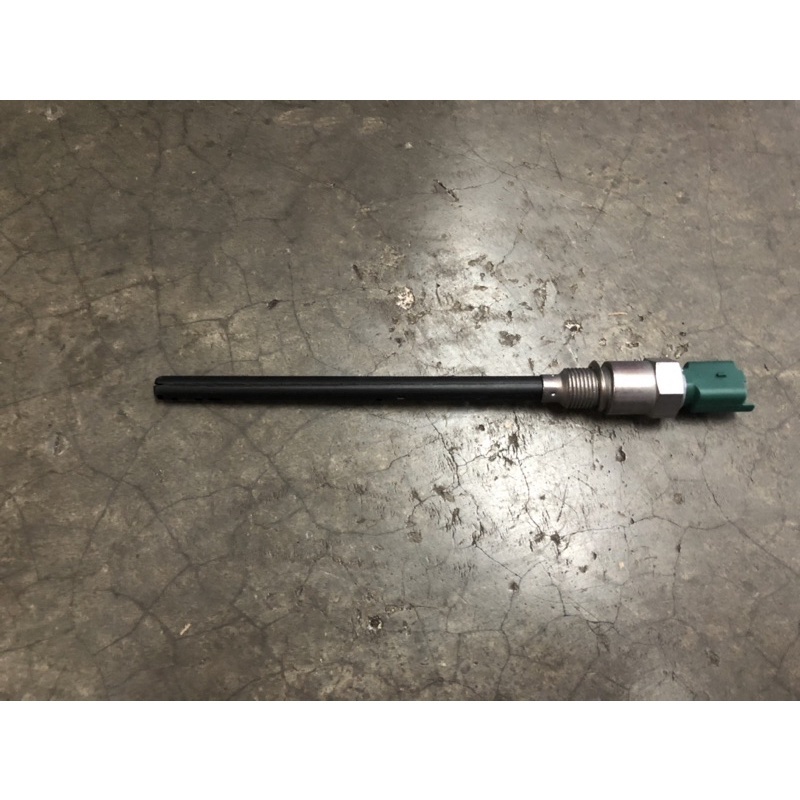 Peugeot 1007 2008 3008 5008 Bipper Expert Partner Öl Level Sensor