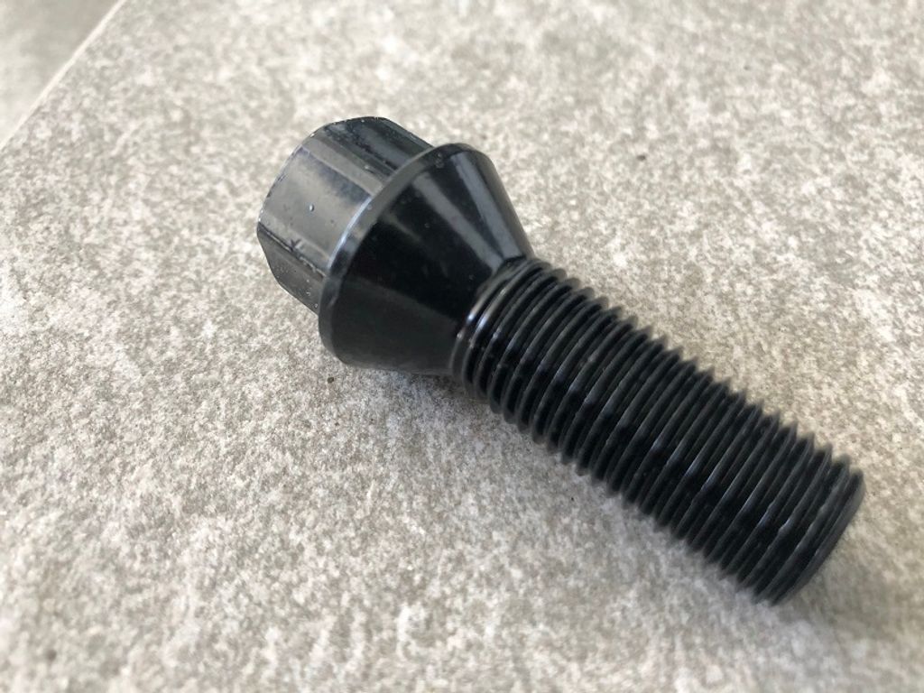 BMW TIRE NUT (5)