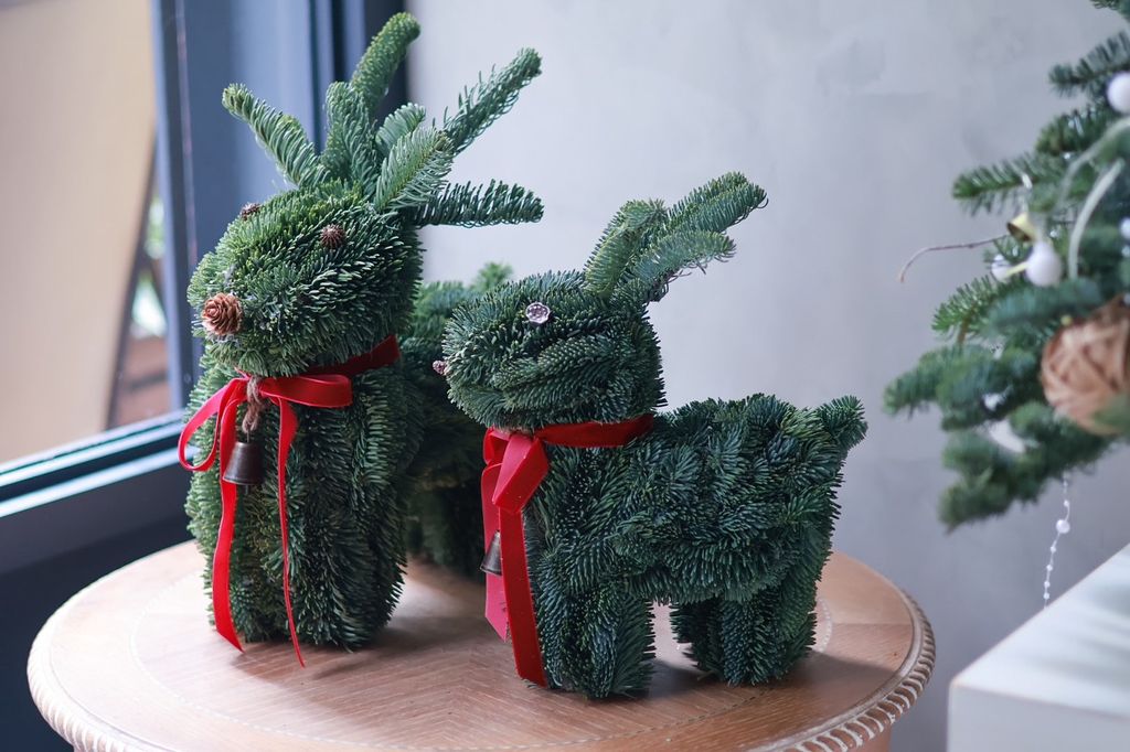 5CA52CB9-7111-4AB5-8FE4-354B63C3EFDC