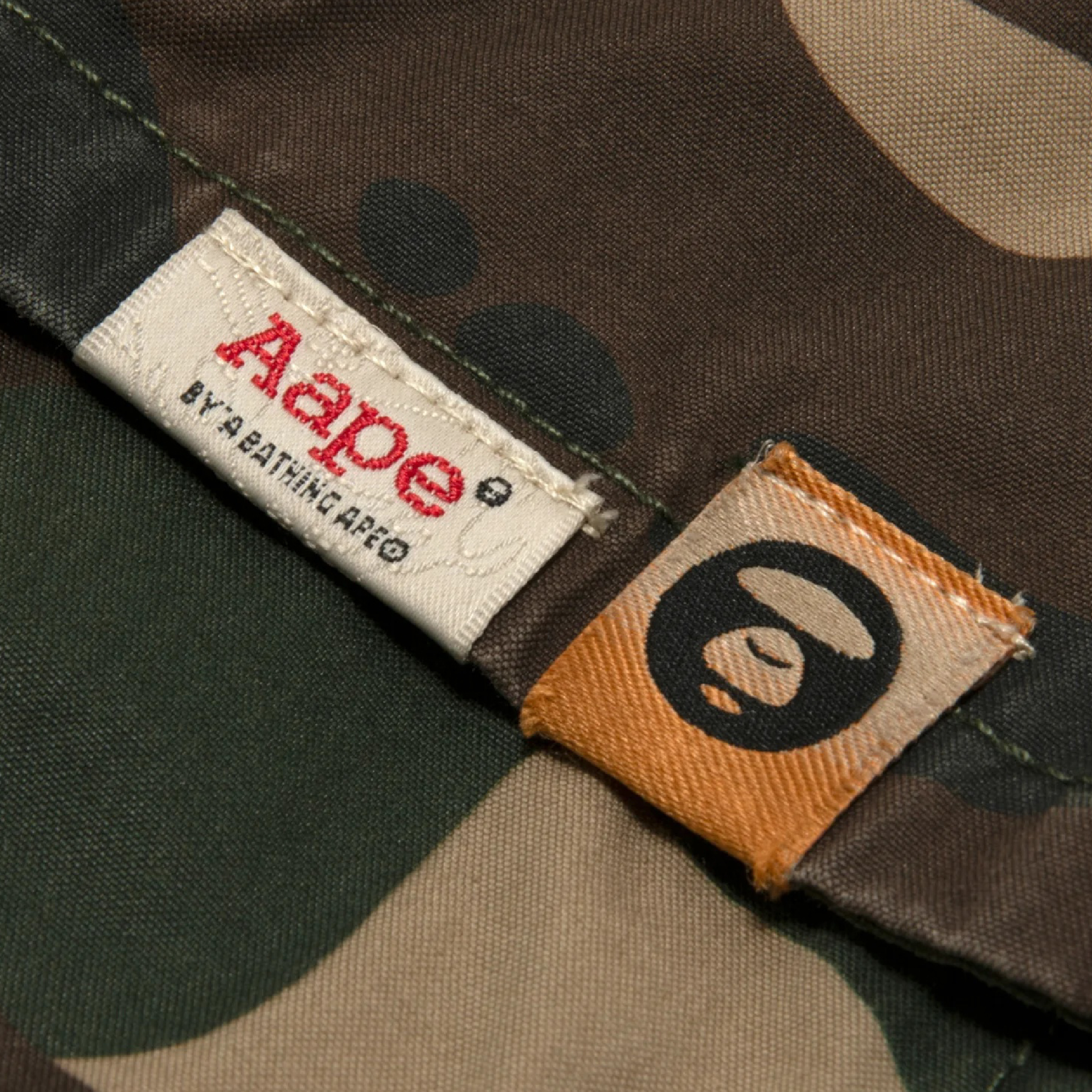 Aape A Bathing Ape UNVS Camo Shorts-07