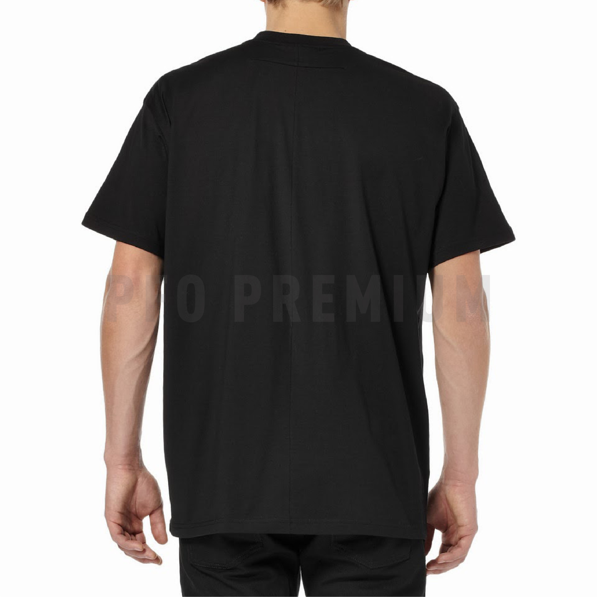 15.03.23 Givenchy Tee-03