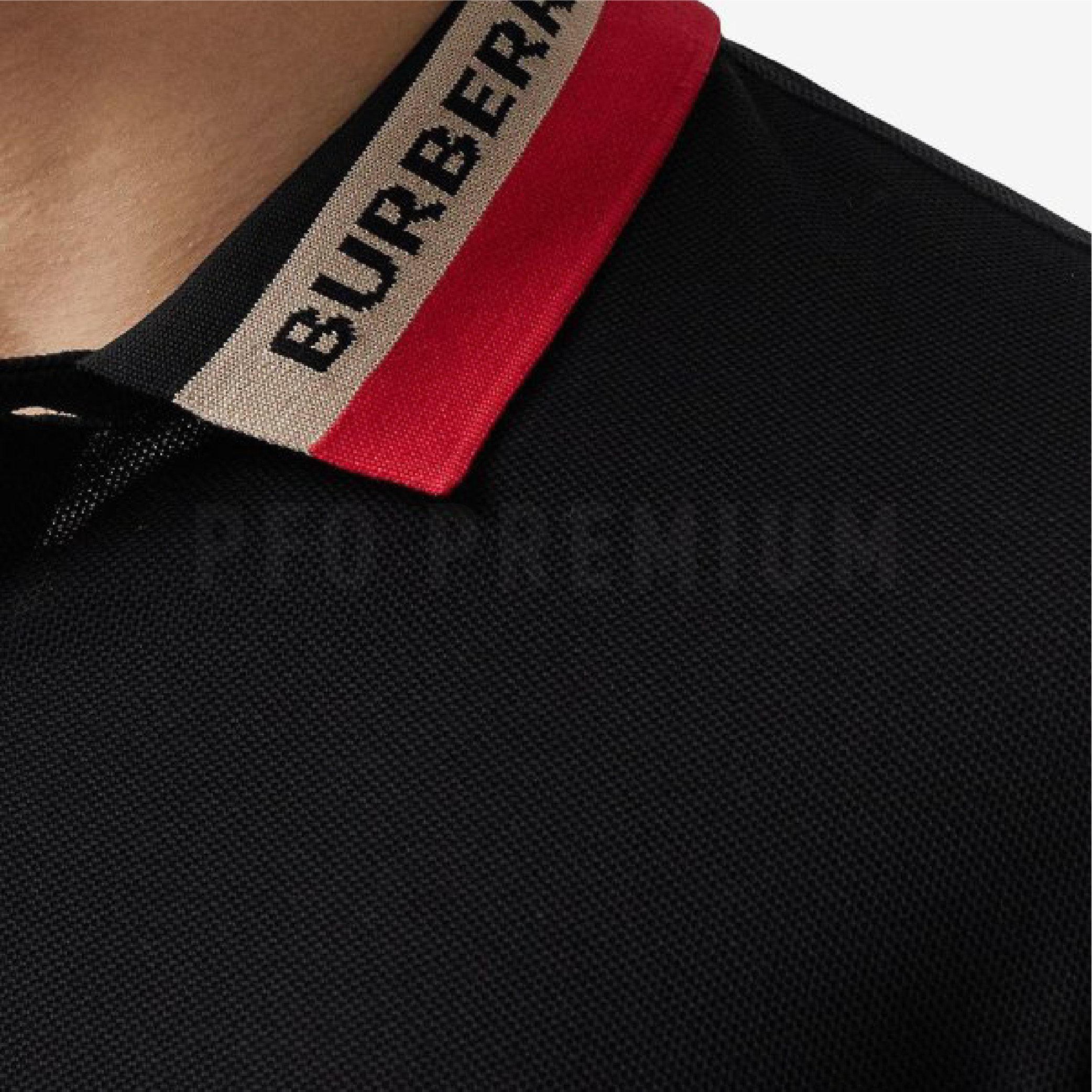 13.01.23 Burberry Polo Tee-04