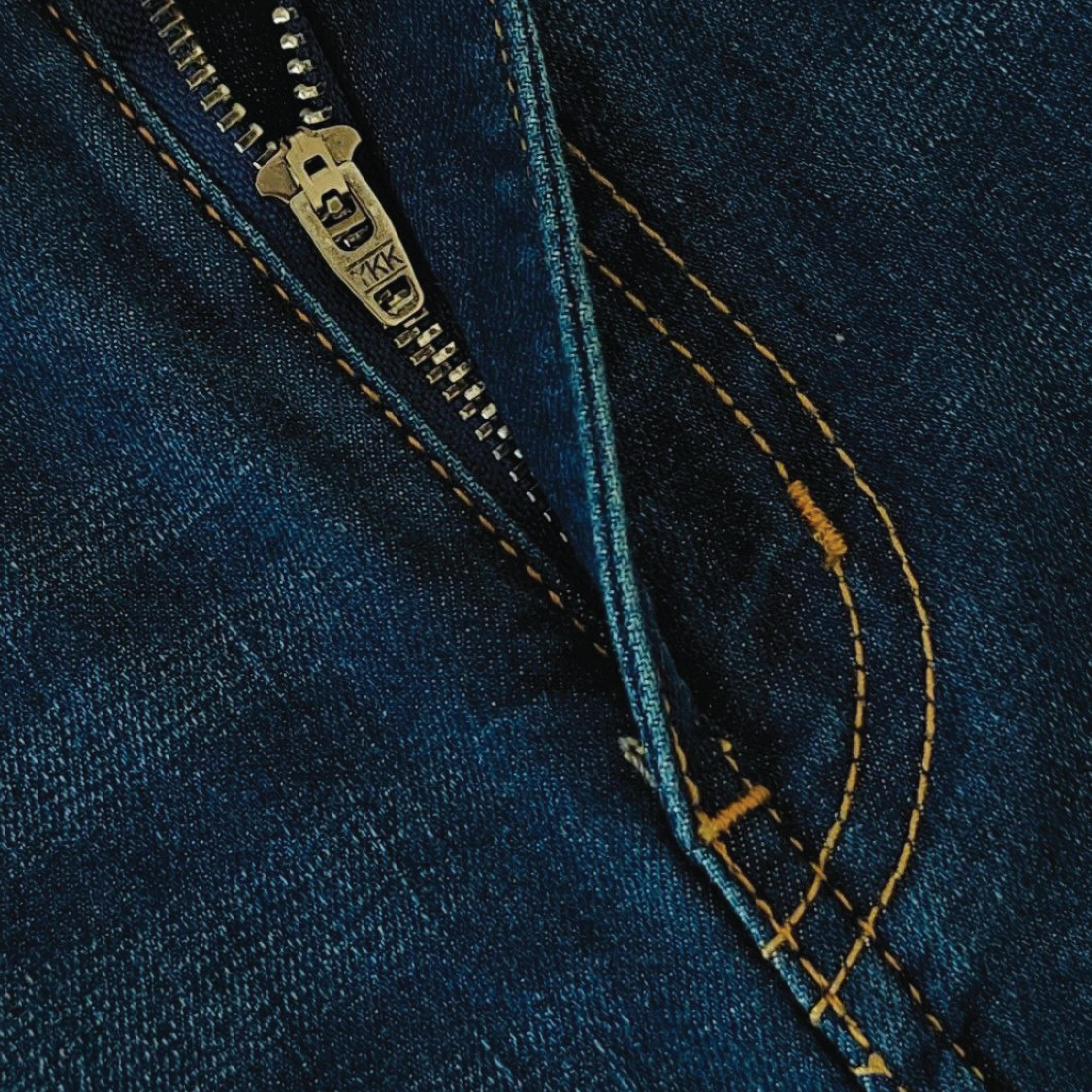 Emperio Armani Jeans 2-08