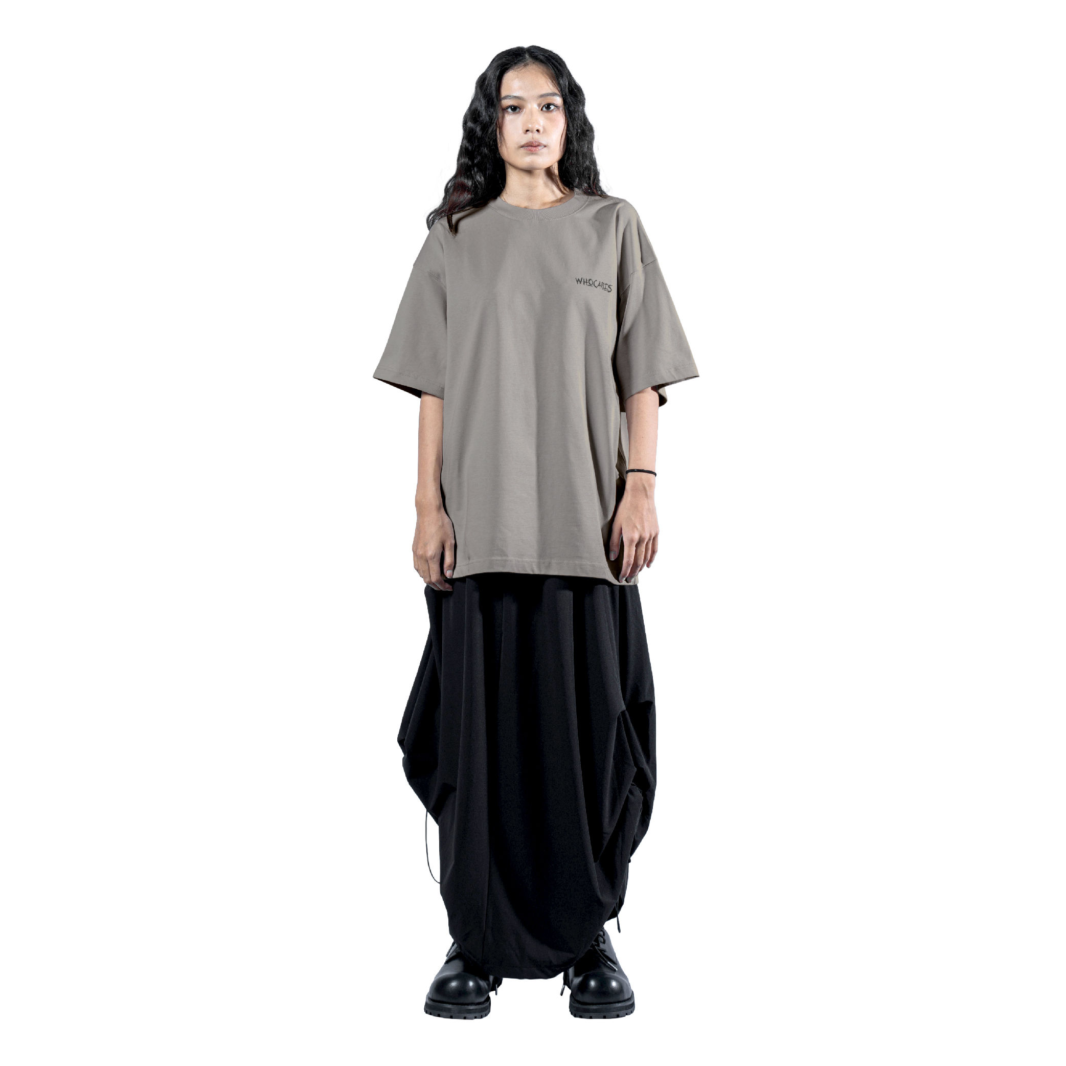 Capsule 02 SS25 Whocares Model-03