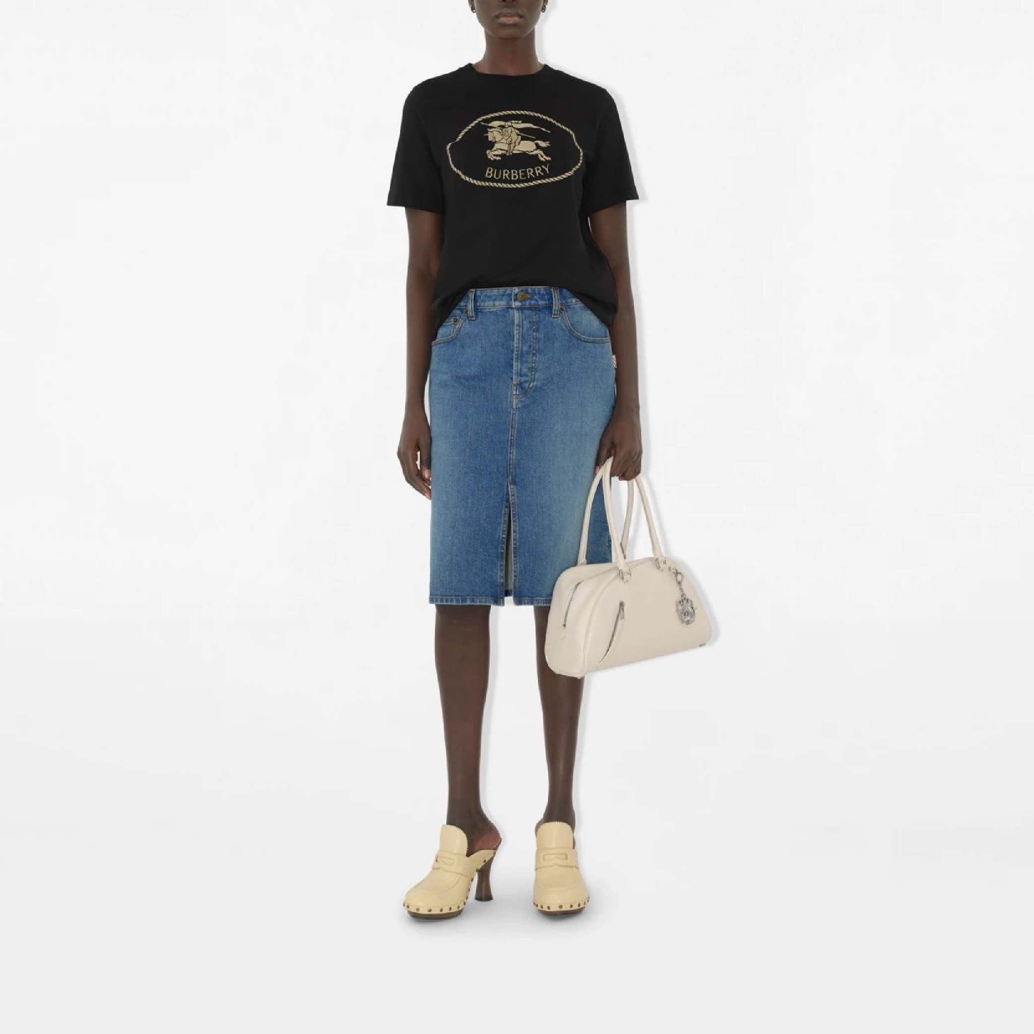 Moncler Logo Patch Cotton T-Shirt-05