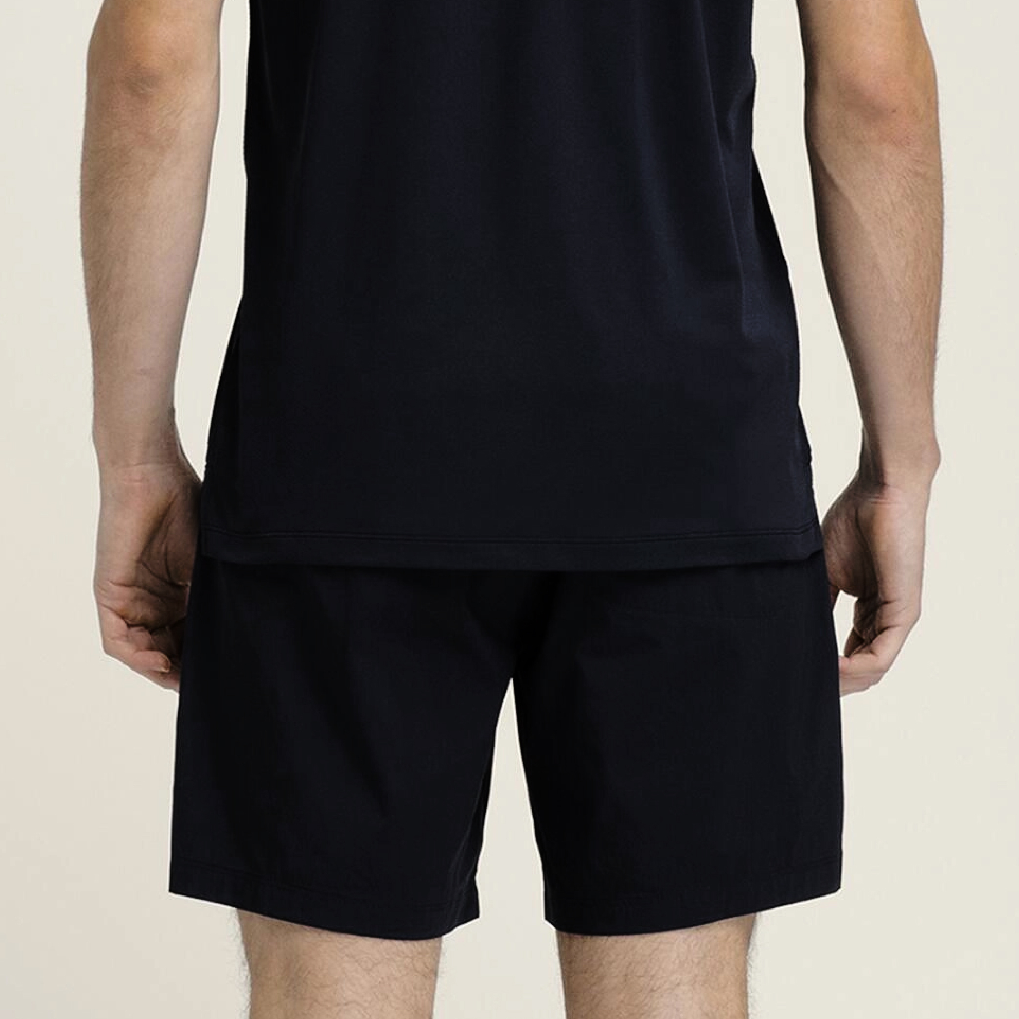 Wilson Signature Logo Shorts-05