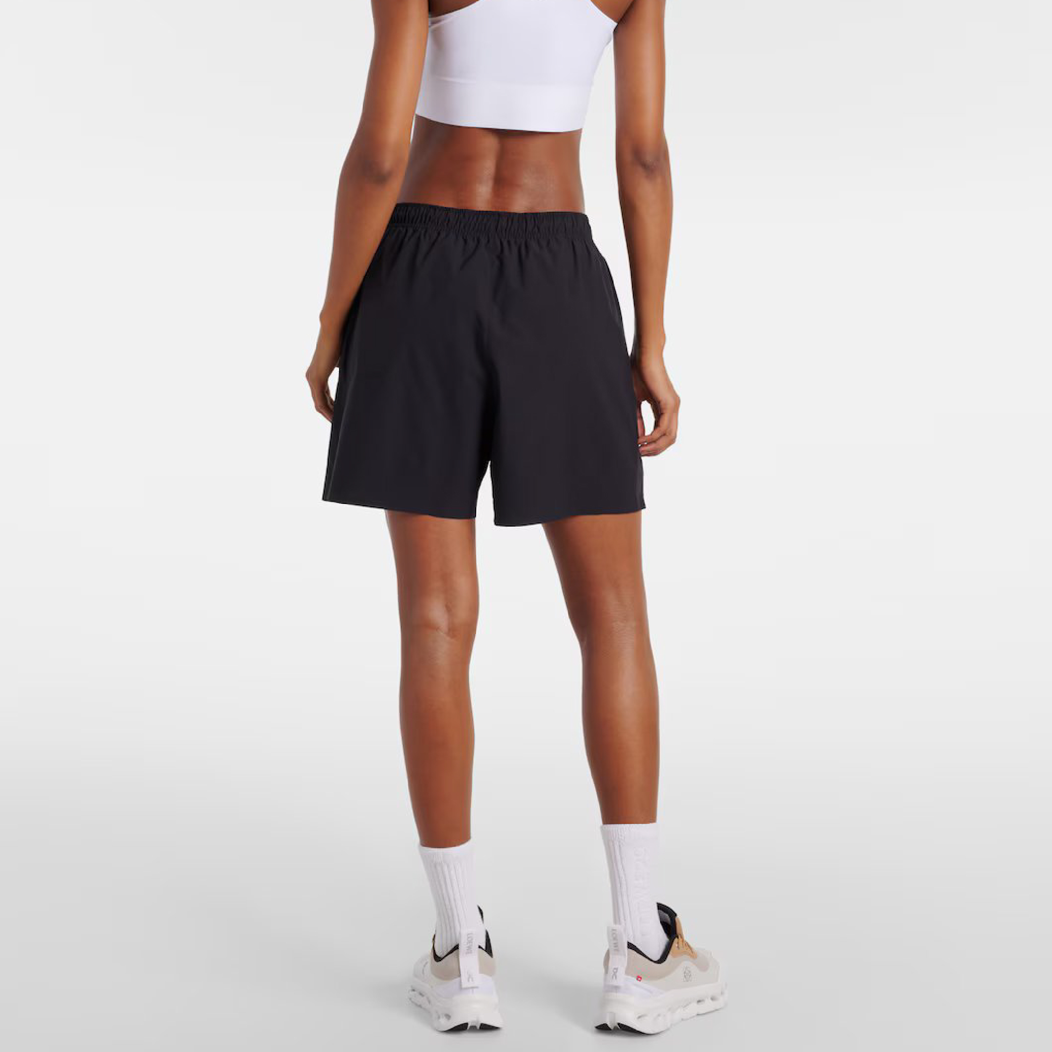 Loewe x On Logo running shorts-04